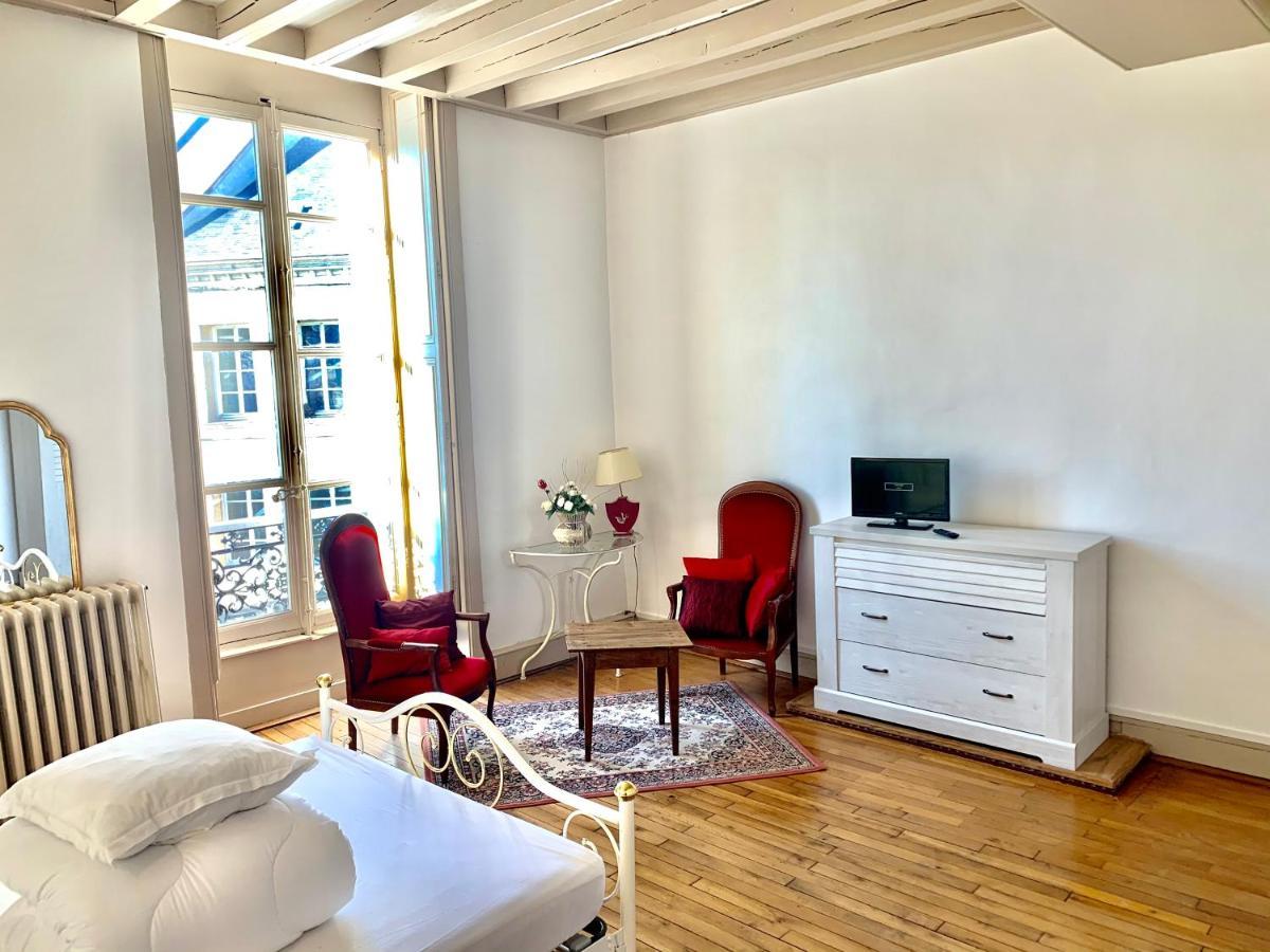 Appartement Le Relais Dunois de Napoléon à Châteaudun Extérieur photo
